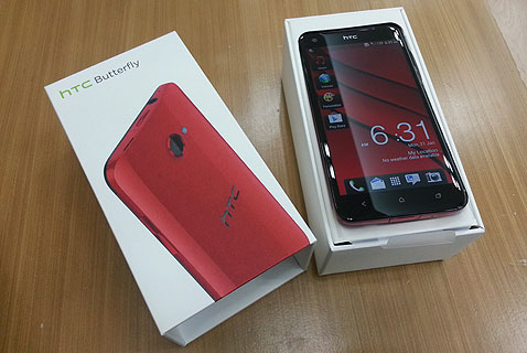 Htc Butterfly Manila • Hands-On With The Htc Butterfly