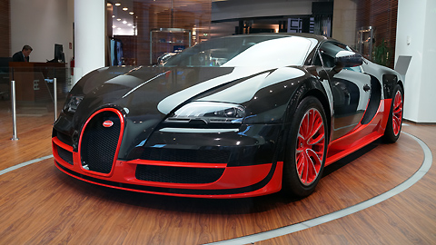 bugatti veyron • Spotted: Bugatti Veyron Super Sport
