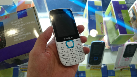Torque Dtv10 • The Best Of 2014: Feature Phones You Can Buy Under 1K
