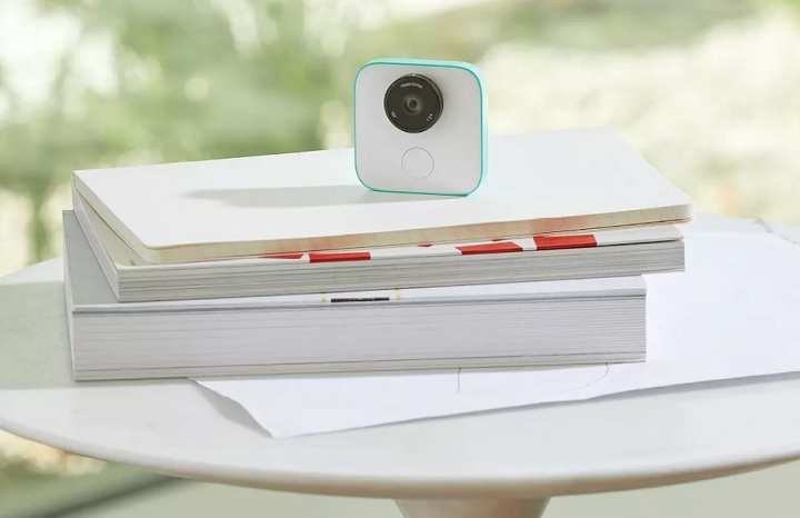 Google Clips Featured • Google Outs Google Clips Camera