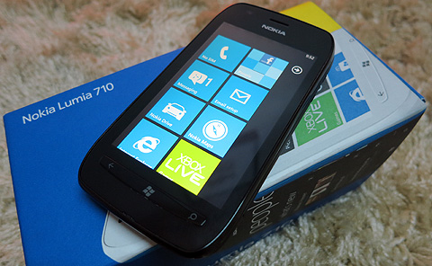 • Nokia Lumia 710 • Nokia Lumia 710 Review