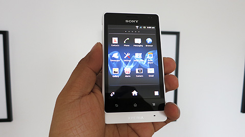 Xperia Go Philippines • Sony Xperia Go Unboxed, In The Flesh