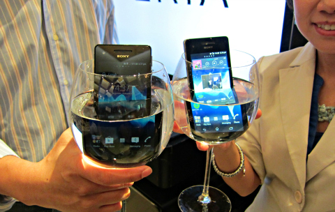 Xperia V_water