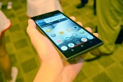 Lenovo K900 Hands-On: Intel Inside