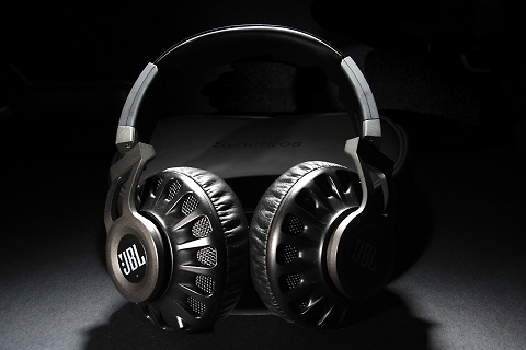 JBL Synchros S700