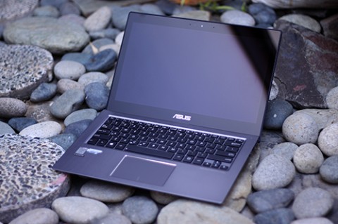ASUS Zenbook UX302LA 1