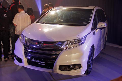 2015-honda-odyssey-web-2