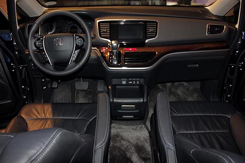 2015-honda-odyssey-web-3
