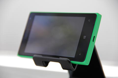 Microsoft-Lumia-435-DualSIM-review-2