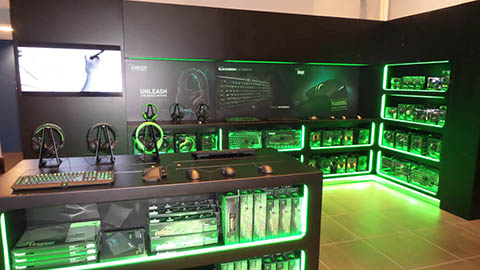 The Razer Epic Store in Athens. (Source: www.gameslife,gr)