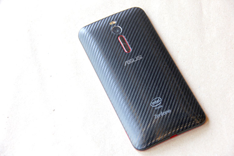 asus-zenfone-deluxe-limited-edition-1