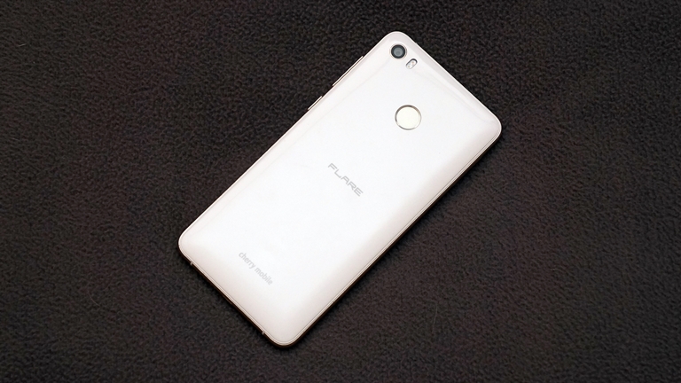 cm-flare-selfie-02