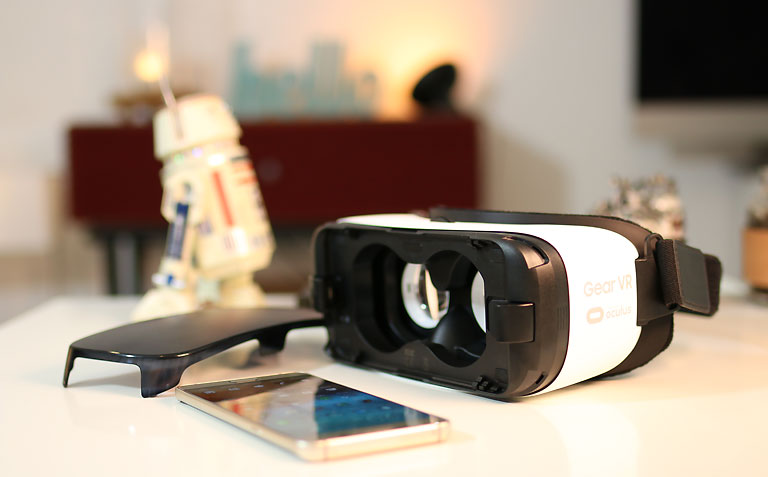 • Samsung Gear Vr • 5 Reasons Why Virtual Reality Headsets Are The Next Big Thing