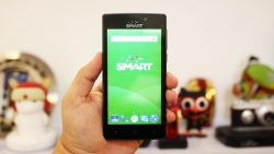 Starmobile Play Click Review