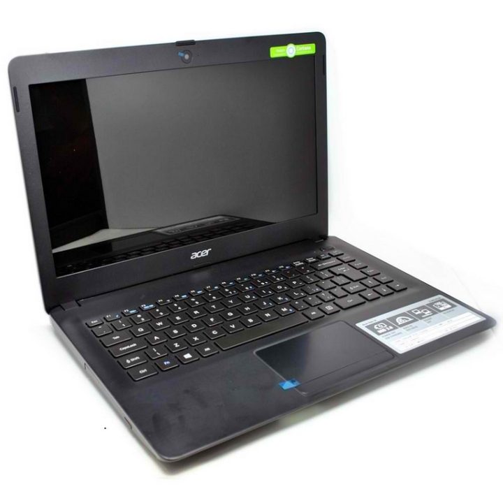 Acer-Aspire-One-Z1402-3
