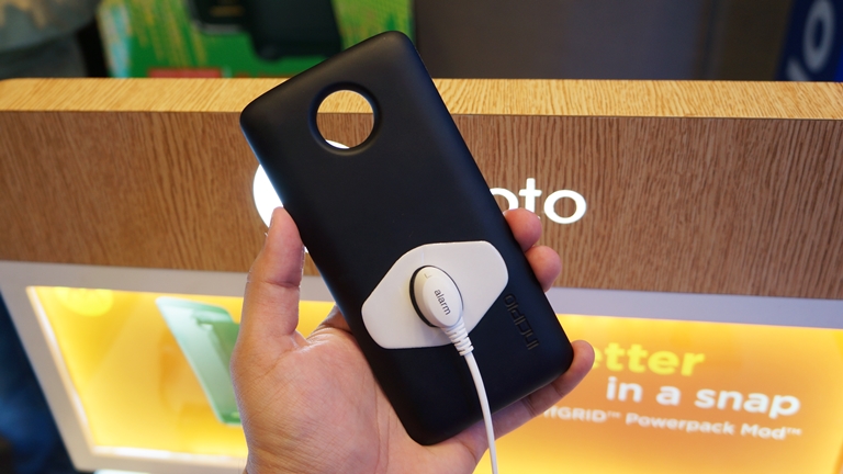 moto-mods-incipio