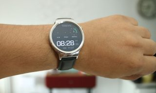Huawei Watch to receive Android Wear 2.0 this month