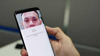Hackers successfully bypass Samsung Galaxy S8's iris scanner