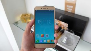 Lenovo to ship future phones with stock Android OS