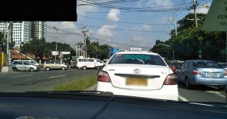 Taxi Drivers apply to Grab, Uber as earnings decrease