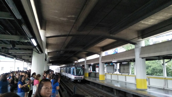 MRT 3 shortens operating hours • MRT3, LRT1, LRT2, PNR operations temporarily suspended due to Earthquake