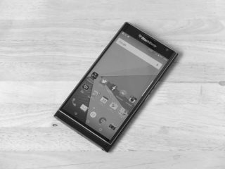 Blackberry ceases PRIV support