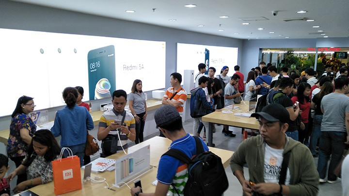 Xiaomi Authorized Store Megamall Philippines 7 • Inside The New Mi Authorized Store At Sm Megamall