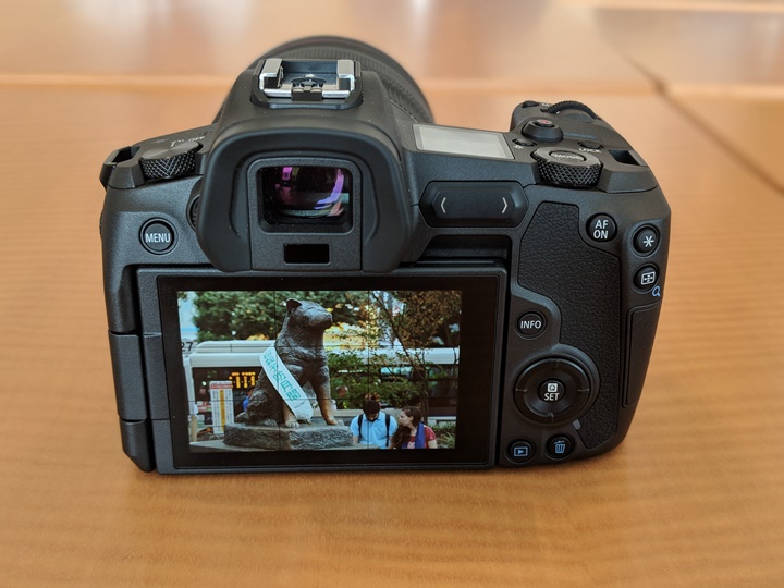 Canon Eos R Hands On Product Shots 2 • Canon Eos R Hands-On, First Impressions