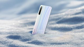 Realme XT teased in first official render