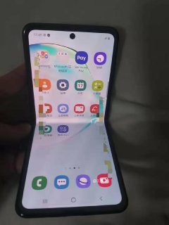 Samsung Galaxy Fold 2 live photos surface online