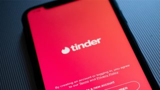 GCash offers 50% off on Tinder Plus subscription