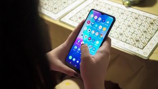 Sen. Lapid files bill for non-expiring mobile data