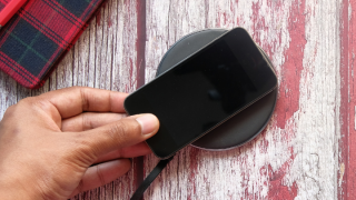 Eight (8) 15W wireless chargers under PHP 2,000