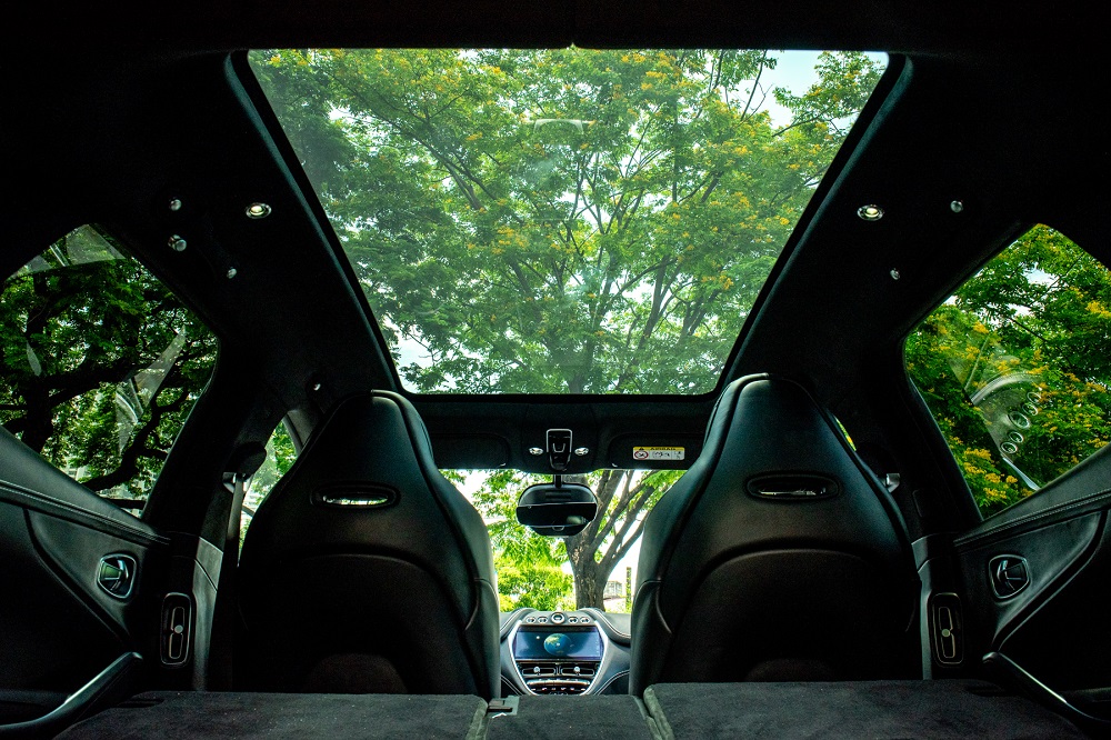 Aston Martin Dbx Panoramic Sunroof • Aston Martin Dbx To Launch In The Philippines