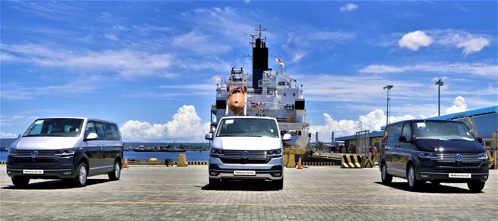 Multivan Kombi • Volkswagen Multivan Kombi now in the Philippines, priced