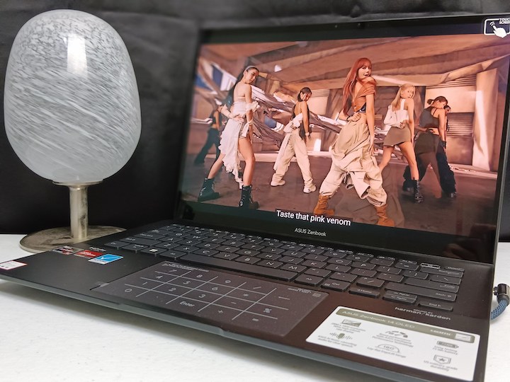 Asus Zenbook 14 Oled Um3402 21