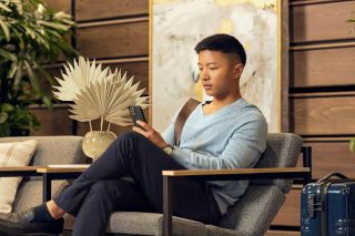 Why hybrid employees need tech that moves with them