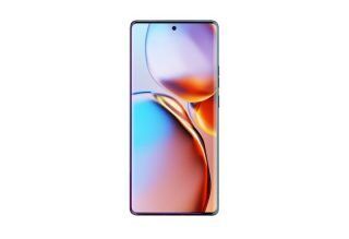Motorola Edge 40 Pro seen on Google Play Console listing