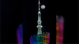 Huawei CEO flexes a photo from alleged P60 Pro