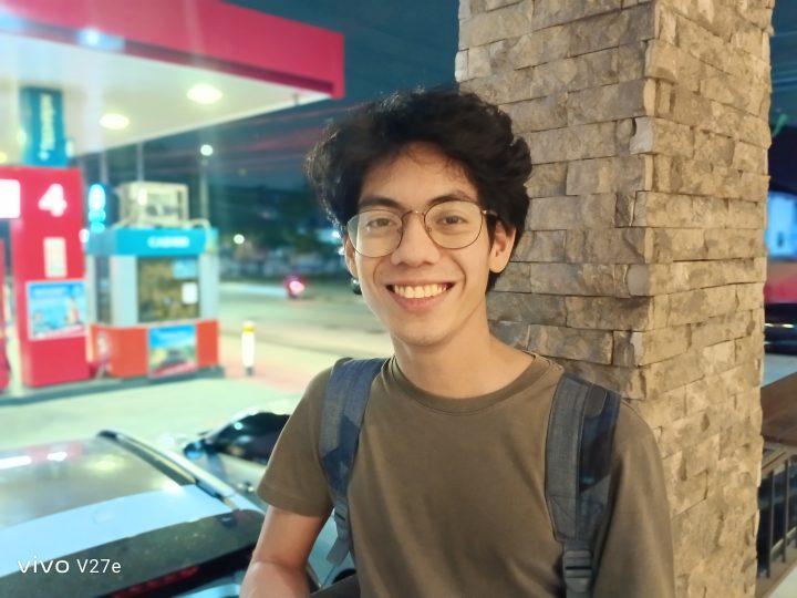 V27e Sample 1 Portrait