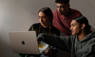 Apple intros new 15-inch MacBook Air
