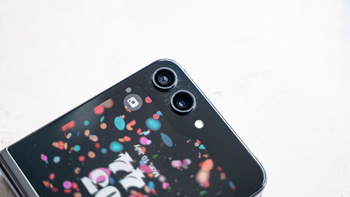 Z Flip5 4