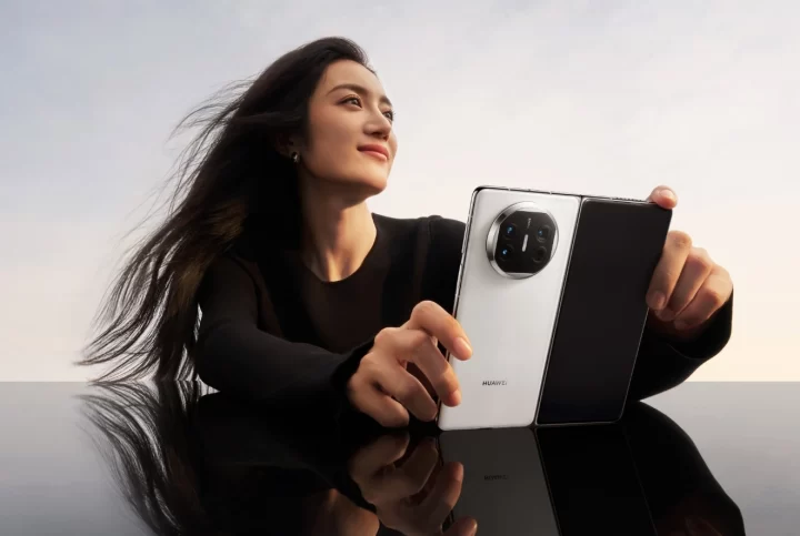 Huawei Mate X5 White Lifestyle Xs