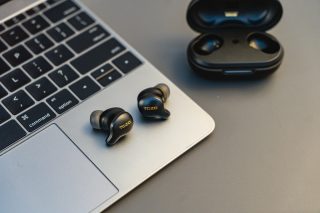 TOZO Golden X1 now official in PH