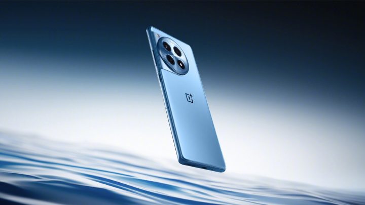 Oneplus Ace 3 In Blue