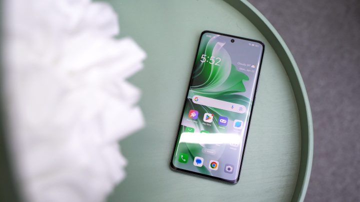 Reno11pro Display 1