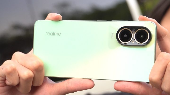 Realme C67 17