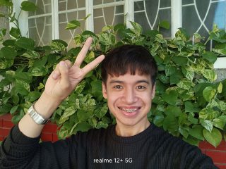 Realme12plus Selfie