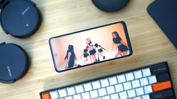 Itel Rs4 Vs Poco M6 Pro Comparo (14)