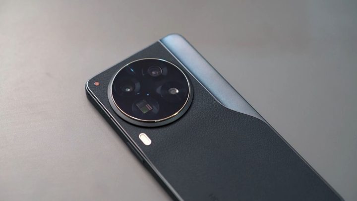 Camon 30 Premier Vs Galaxy A55 (21)